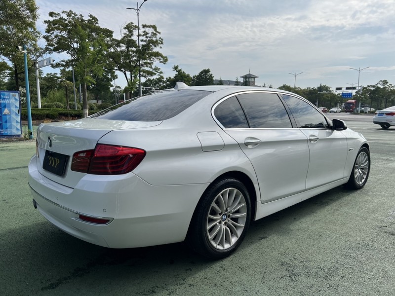 盐城15年宝马5系8