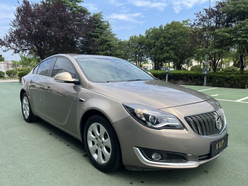 盐城17年别克君威2