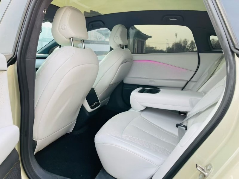 聊城25年小鹏汽车p74