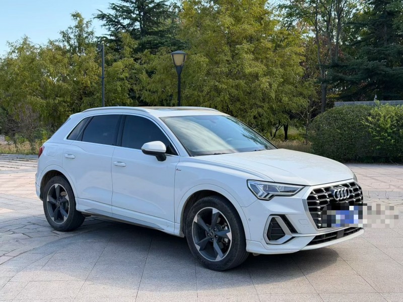 青岛22年奥迪Q52