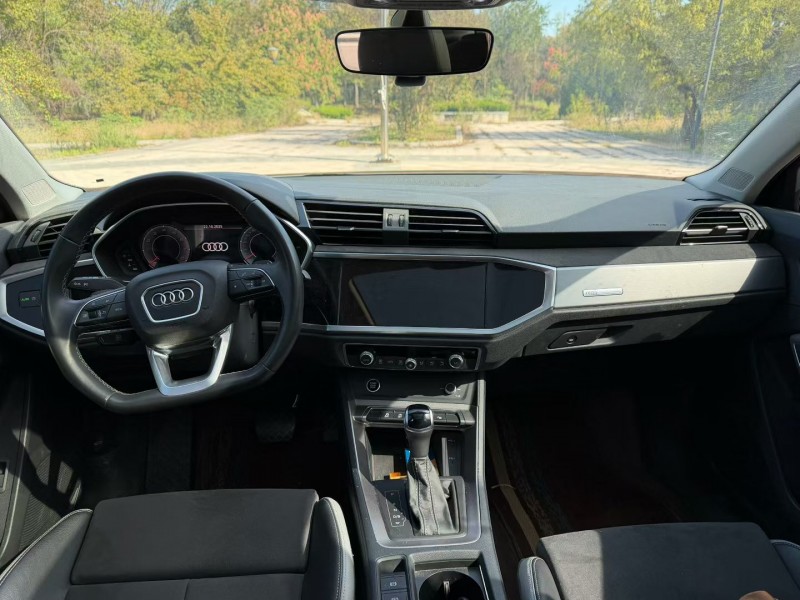 青岛22年奥迪Q57