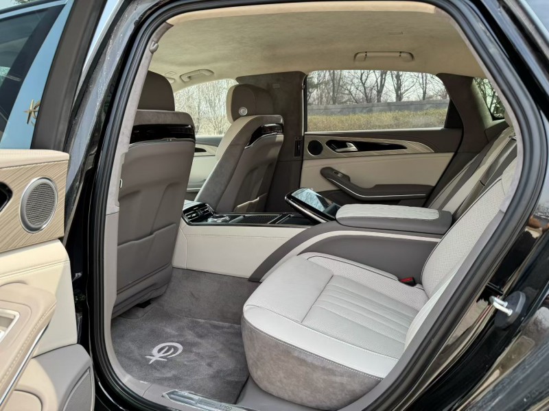 青岛22年红旗H95