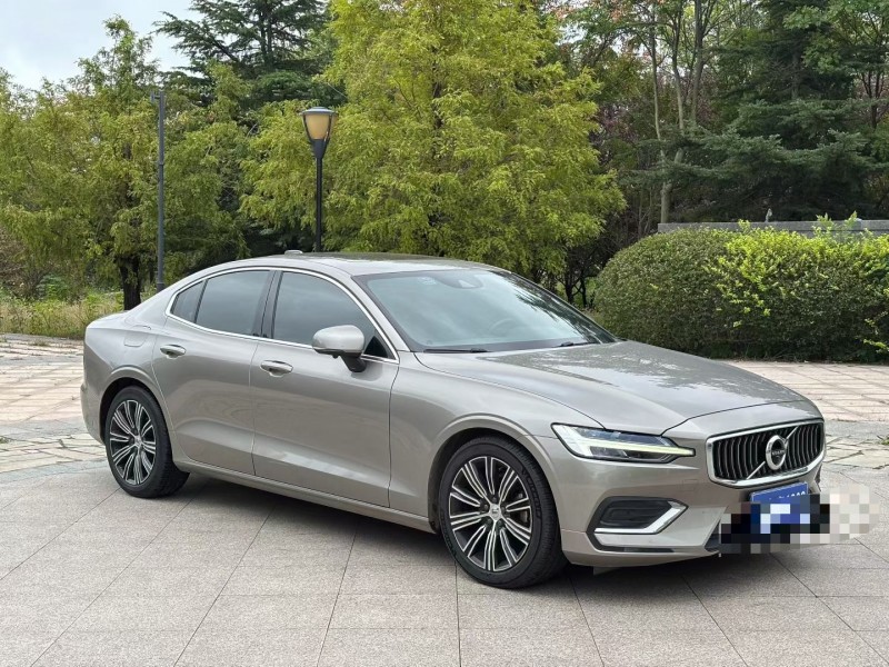 青岛21年沃尔沃S60L2