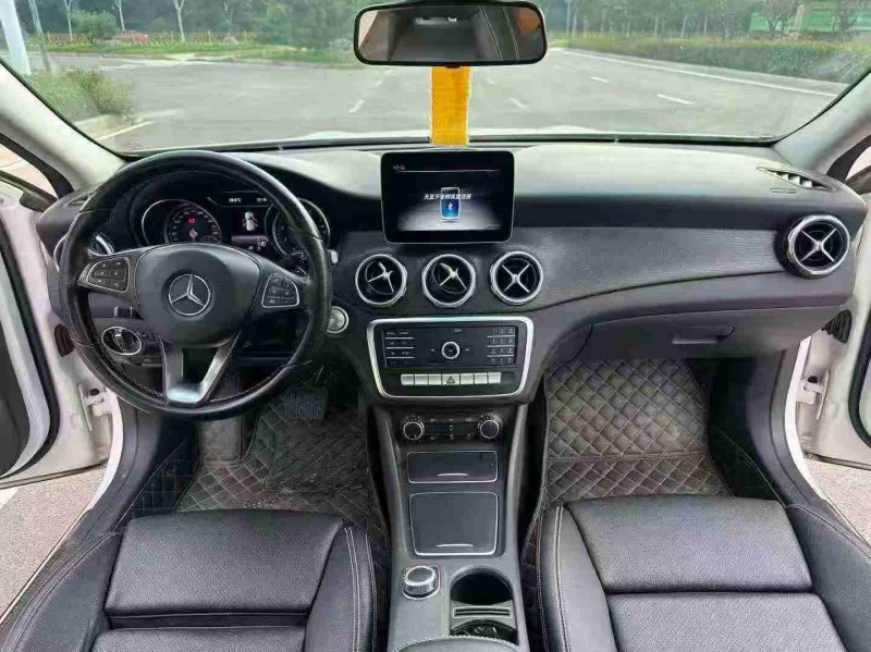 枣庄18年奔驰GLA6