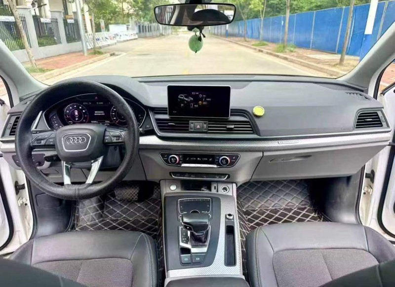 南宁19年奥迪Q53