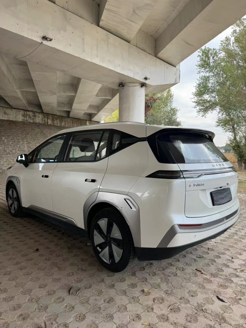 松原24年传祺埃安Y7