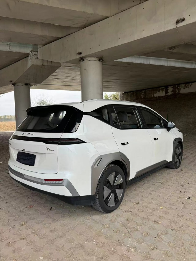 松原24年传祺埃安Y8