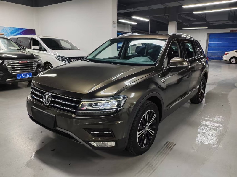 曲靖18年大众途观3