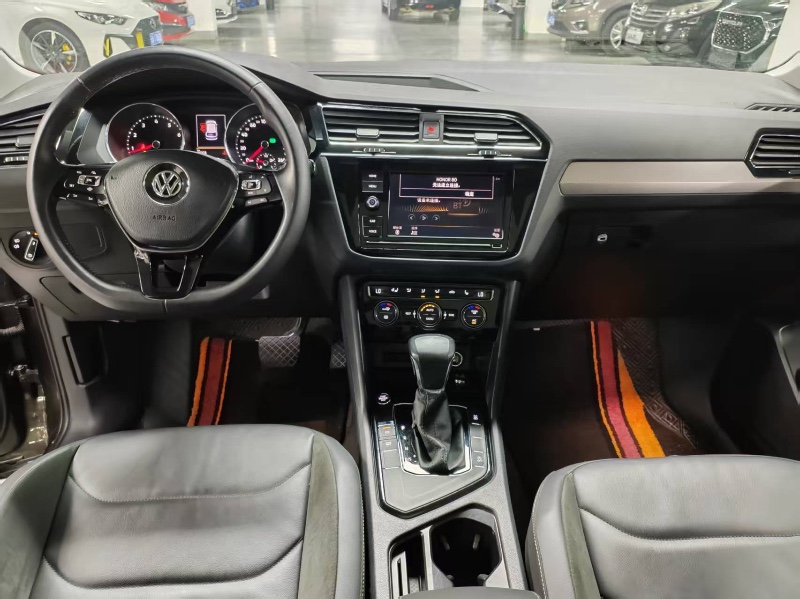 曲靖18年大众途观6