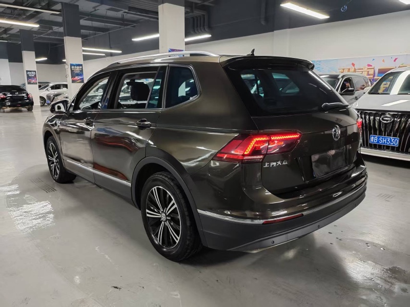 曲靖18年大众途观7