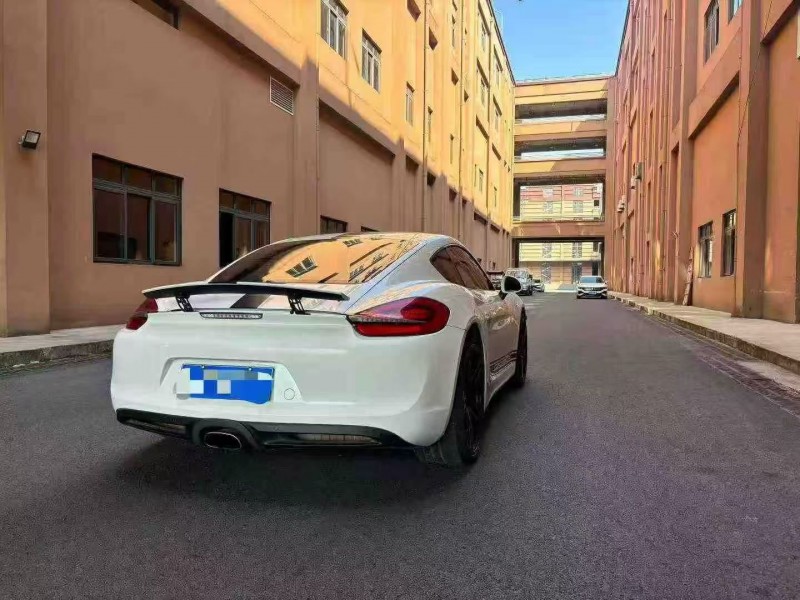 重庆14年保时捷卡曼7