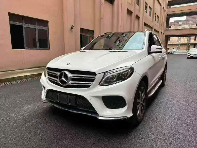 重庆17年奔驰GLE2