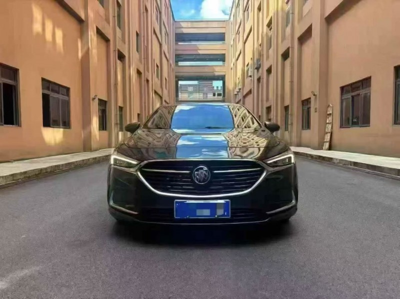 重庆20年别克君越1