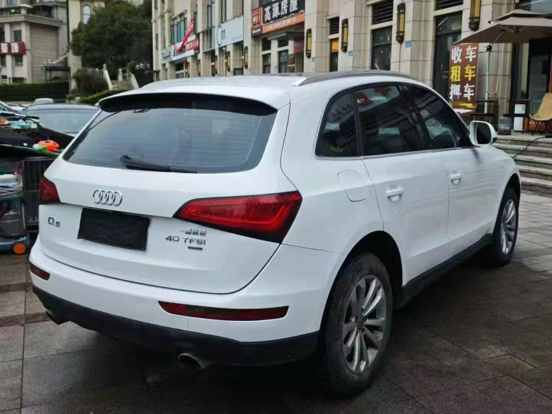 重庆14年奥迪Q58