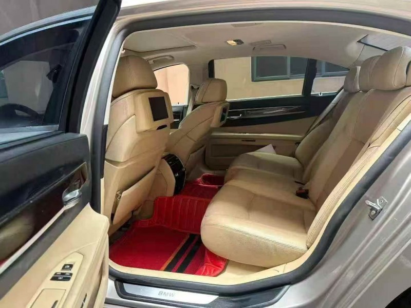 重庆13年宝马7系5