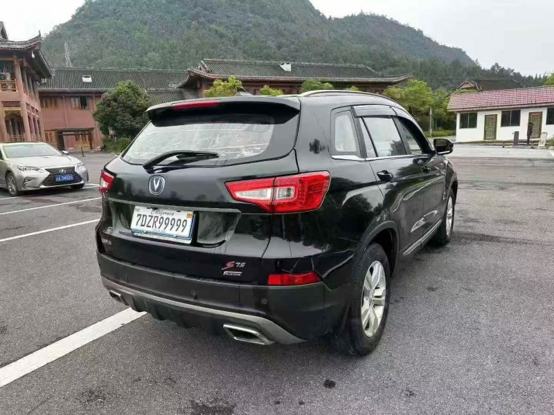 重庆16年长安汽车CS758