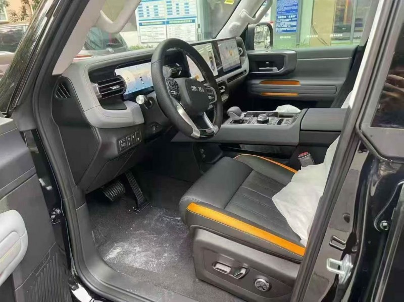 重庆25年北京BJ405