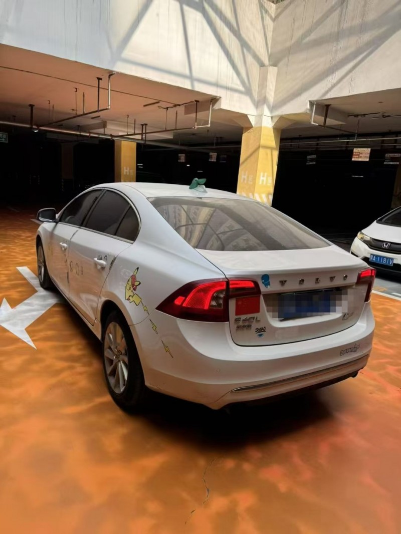 呼和浩特16年沃尔沃S60L9