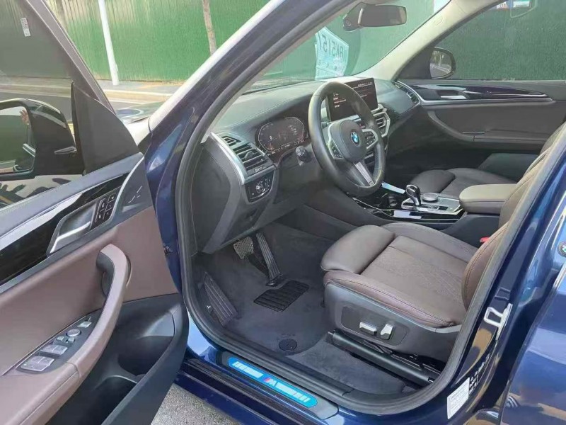 常州22年宝马X36