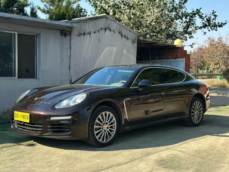 青岛15年保时捷帕拉梅拉2