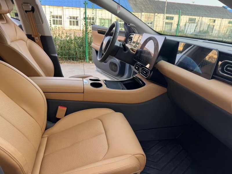 徐州24年零跑汽车C015