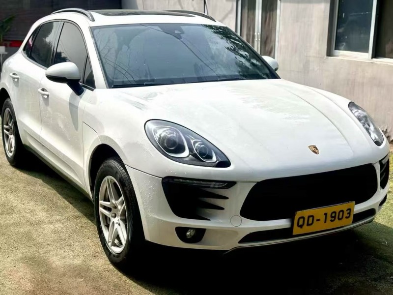 青岛17年保时捷Macan2