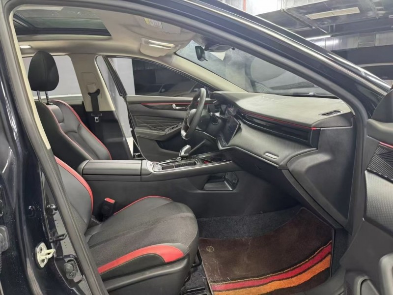 成都23年东风奕炫4