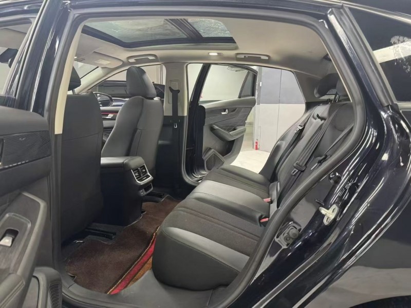 成都23年东风奕炫5