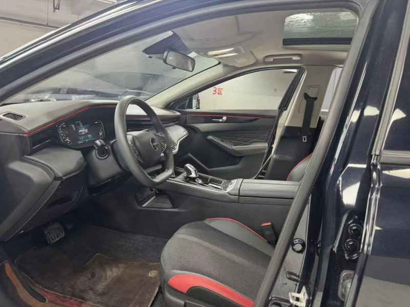 成都23年东风奕炫7