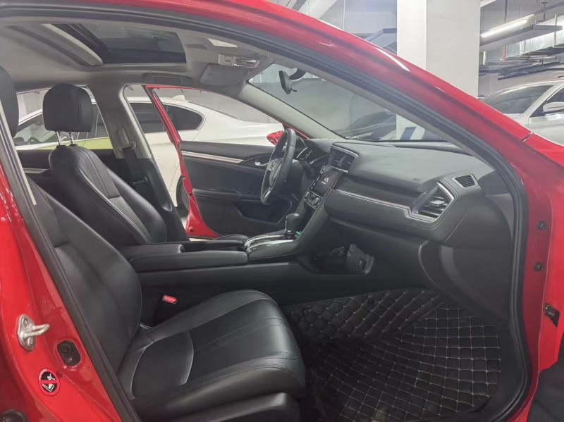 成都20年本田思域4