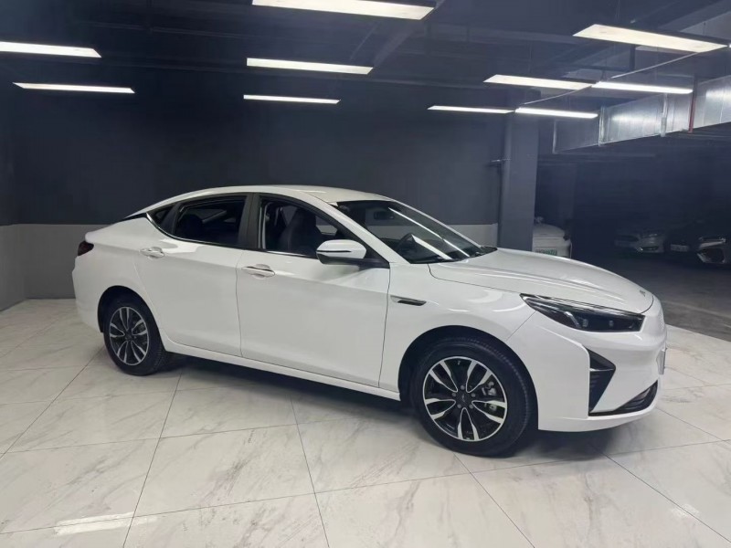 成都24年江淮爱跑3