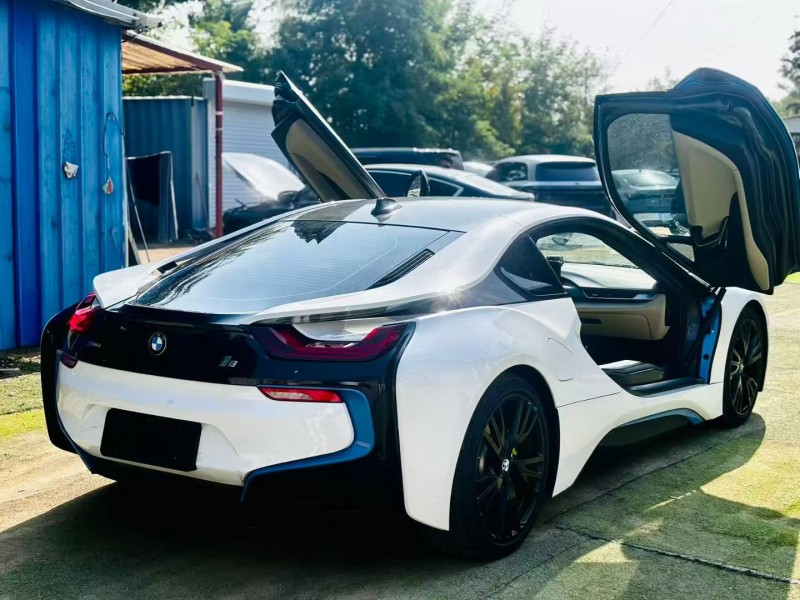 青岛17年宝马i84