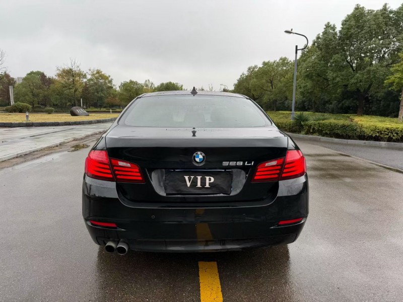 盐城15年宝马5系9