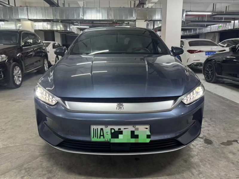 成都24年比亚迪秦1