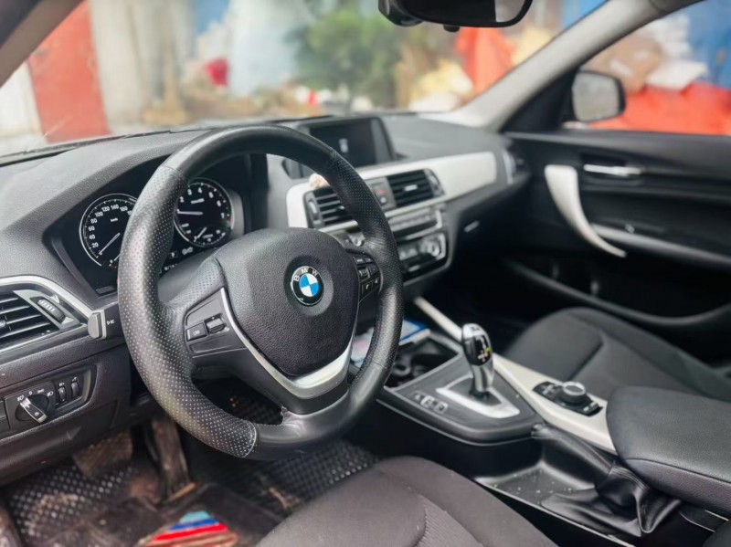 青岛19年宝马1系4