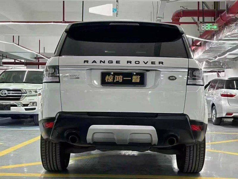 深圳14年路虎揽胜运动9