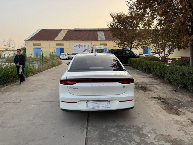 徐州23年传祺埃安S9