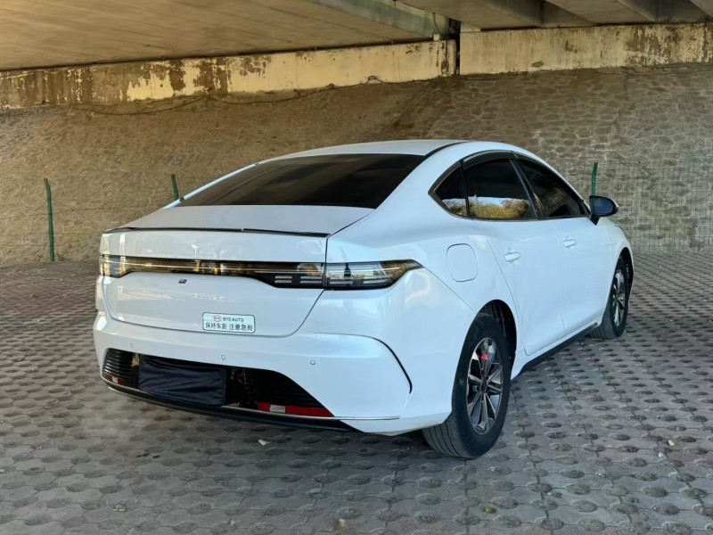 松原24年比亚迪驱逐舰7