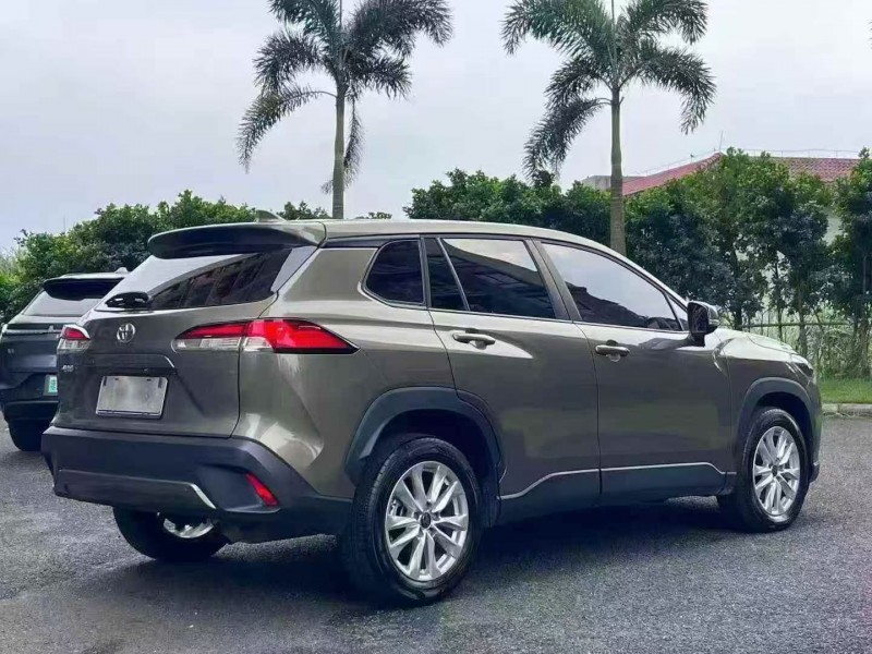 琼海23年丰田锐放7