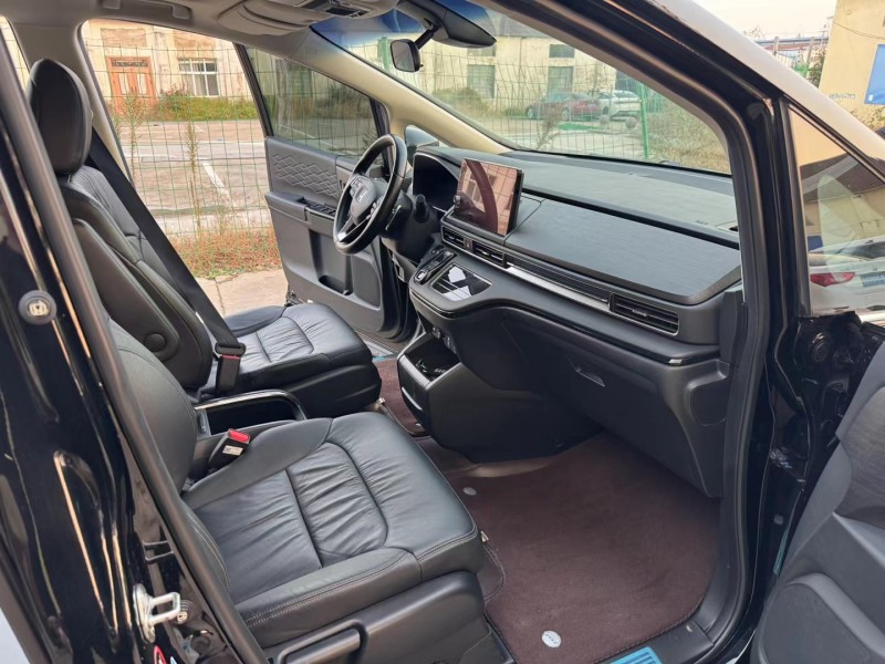 徐州23年本田艾力绅4