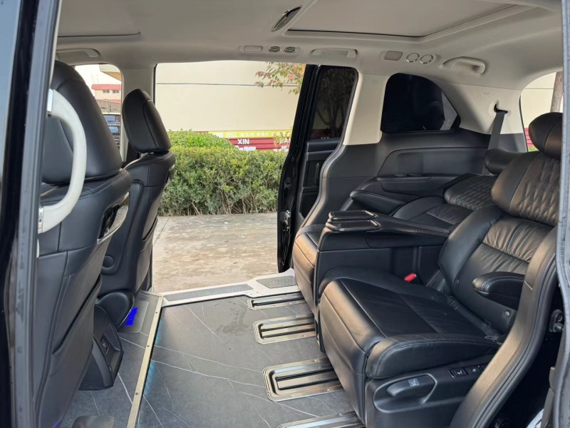 徐州23年本田艾力绅6