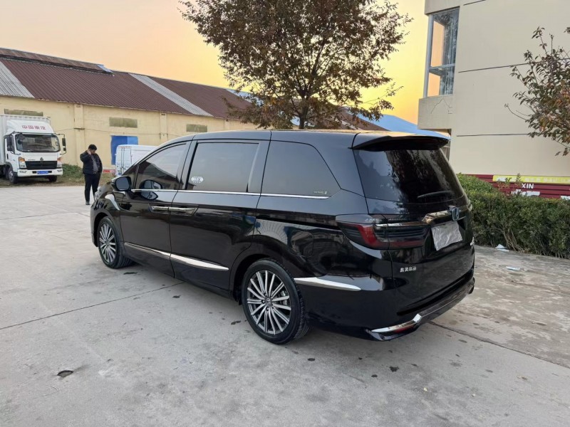 徐州23年本田艾力绅8