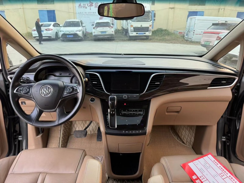 徐州18年别克GL83