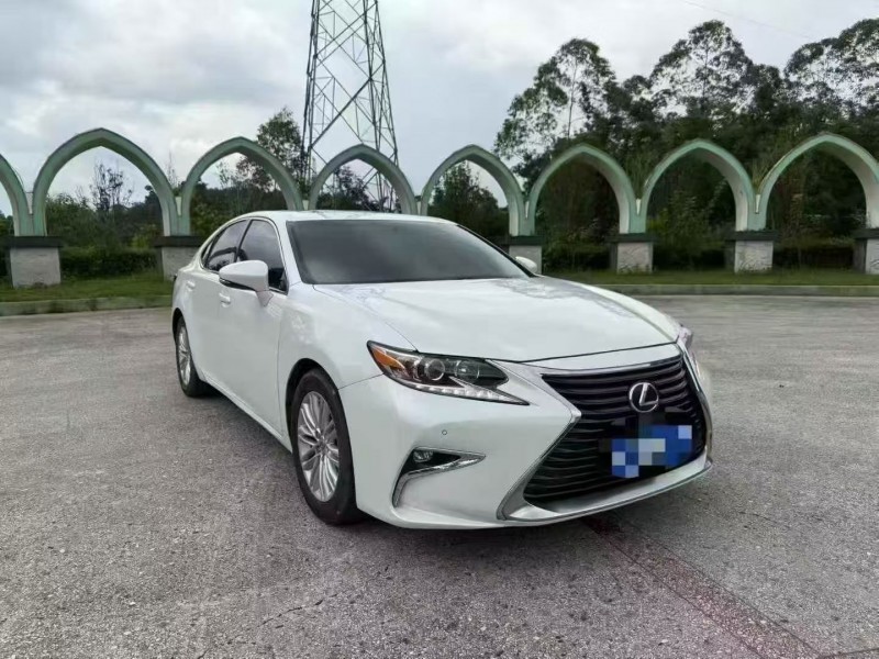 梧州18年雷克萨斯ES2