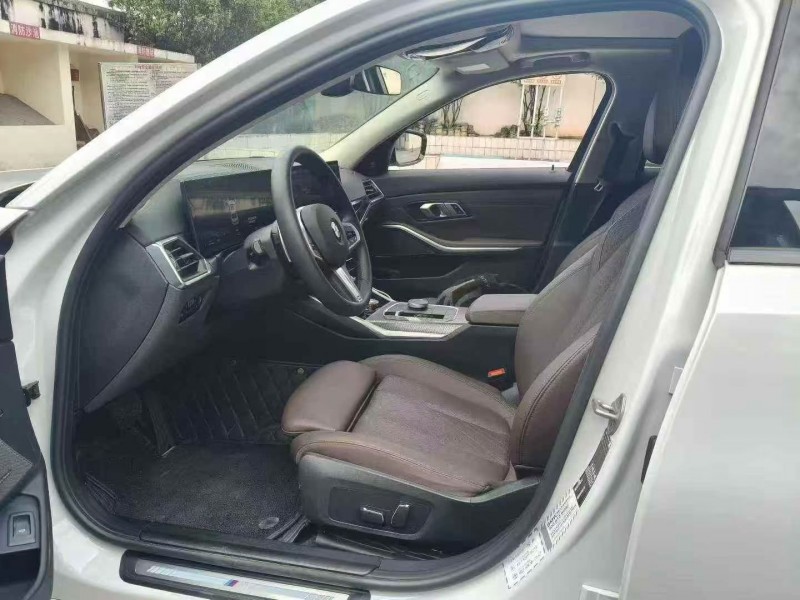 玉溪24年宝马3系4