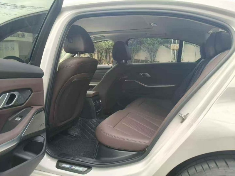 玉溪24年宝马3系5