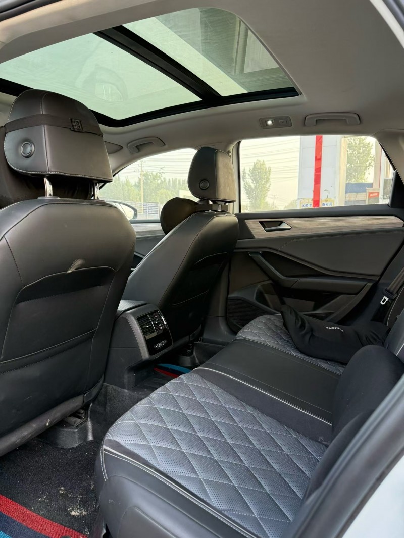 保定24年大众速腾4