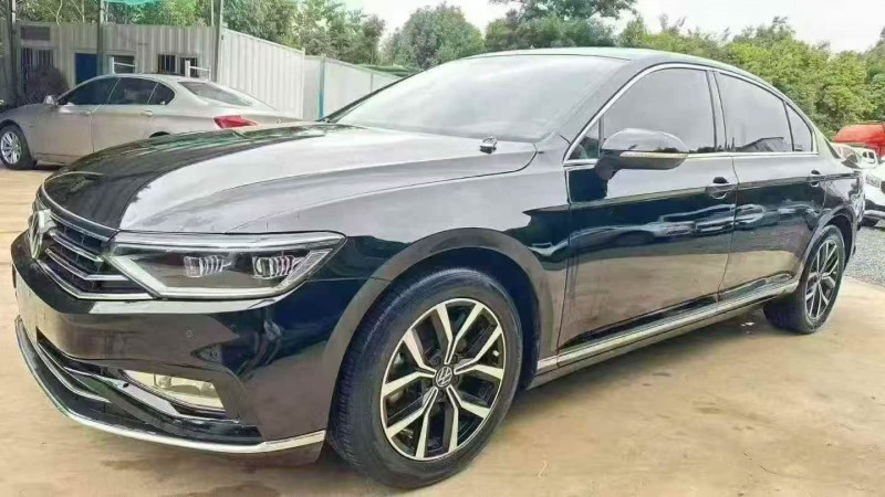 丽江23年大众迈腾2