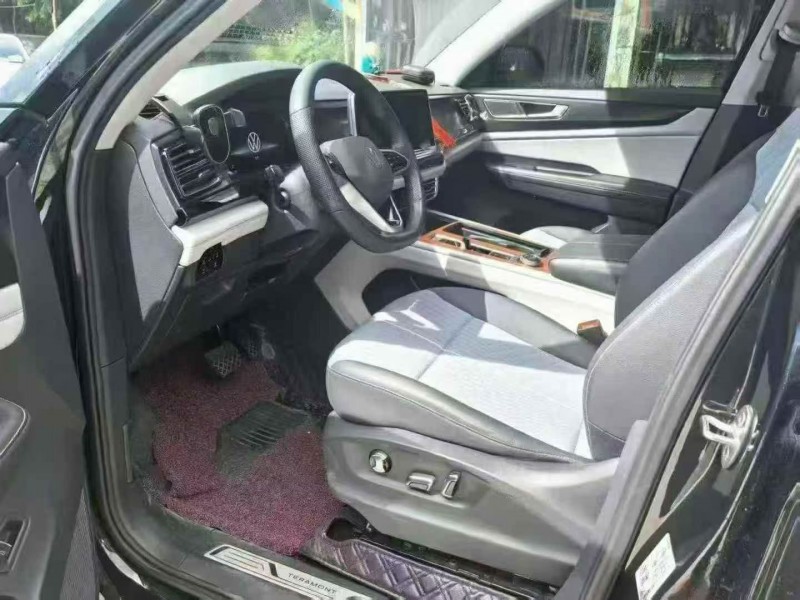 保山22年大众途昂6