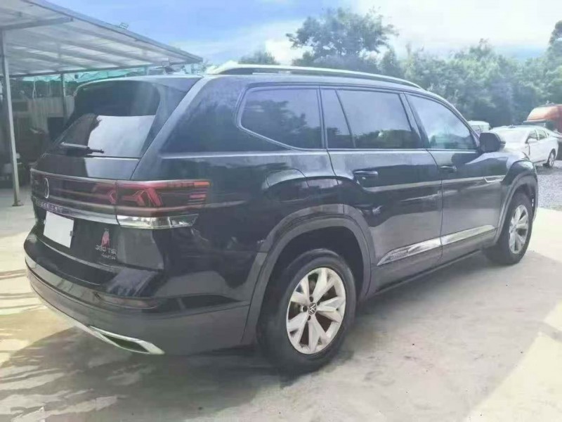 保山22年大众途昂7